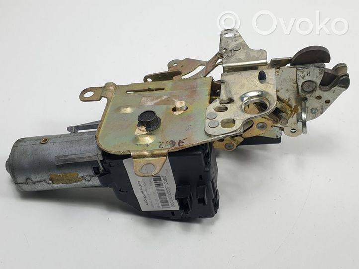 Mercedes-Benz E W210 Blocco chiusura del portellone 0390201678