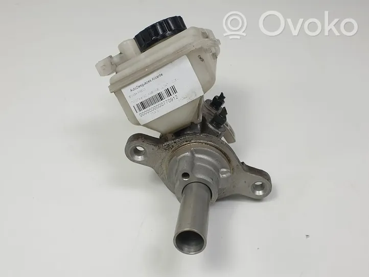 Toyota Aygo AB10 Główny cylinder hamulca 0204Y218221