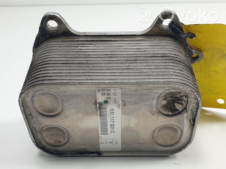 Volkswagen Caddy Radiatore dell’olio del motore 03L117021C