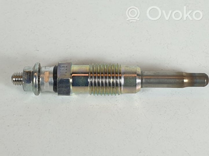 Renault Clio III Glow plug Y913J