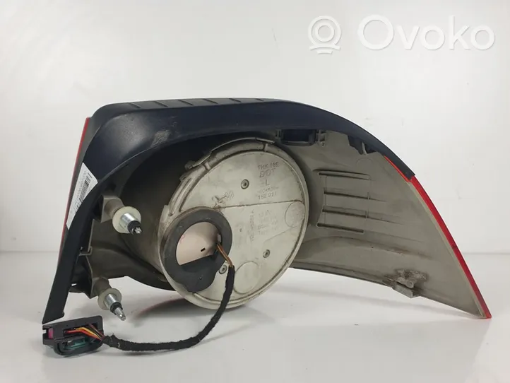 Volkswagen Eos Lampa tylna 1Q0945257A