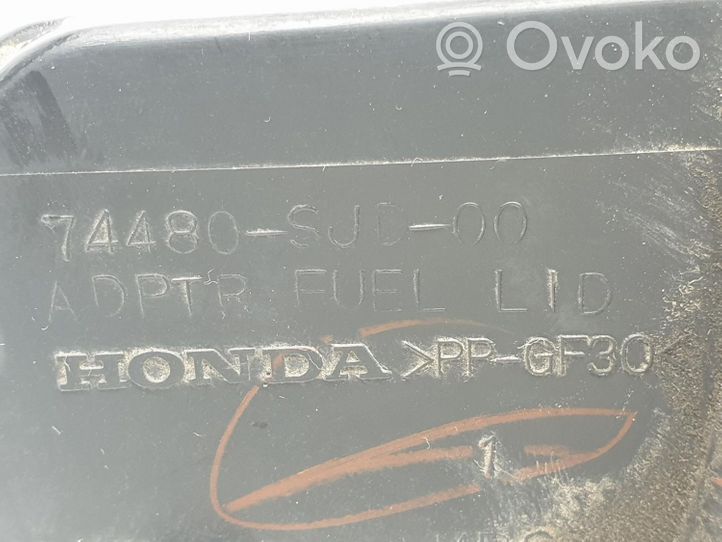 Mitsubishi L200 Tapa del depósito de combustible 