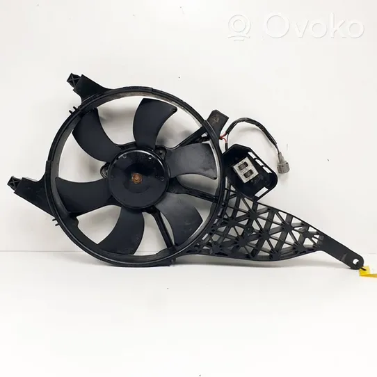 Nissan NP300 Ventilatore di raffreddamento elettrico del radiatore 92120EB400