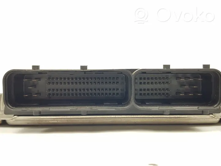 Hyundai Elantra Sterownik / Moduł ECU 0281010576