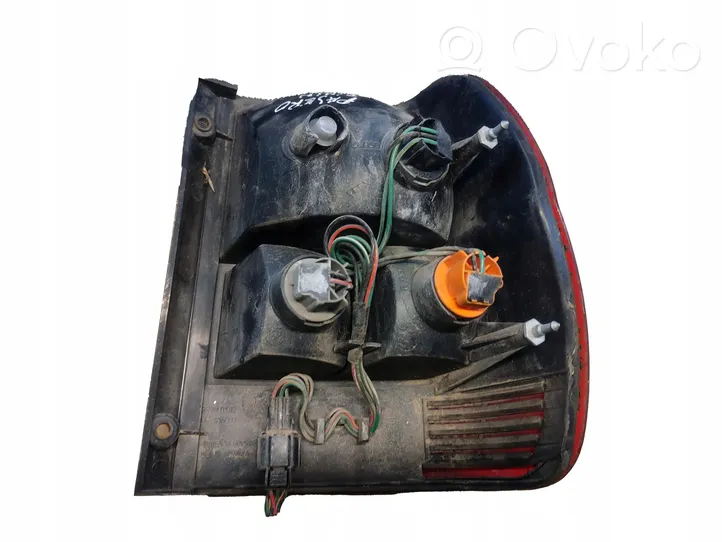 Mitsubishi Pajero Pinin Takavalot LAMPA