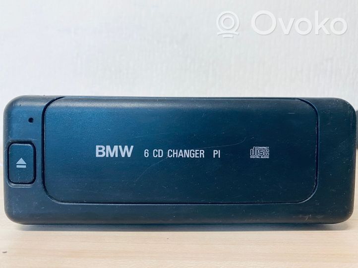 BMW 7 E38 CD/DVD-vaihdin 6907035
