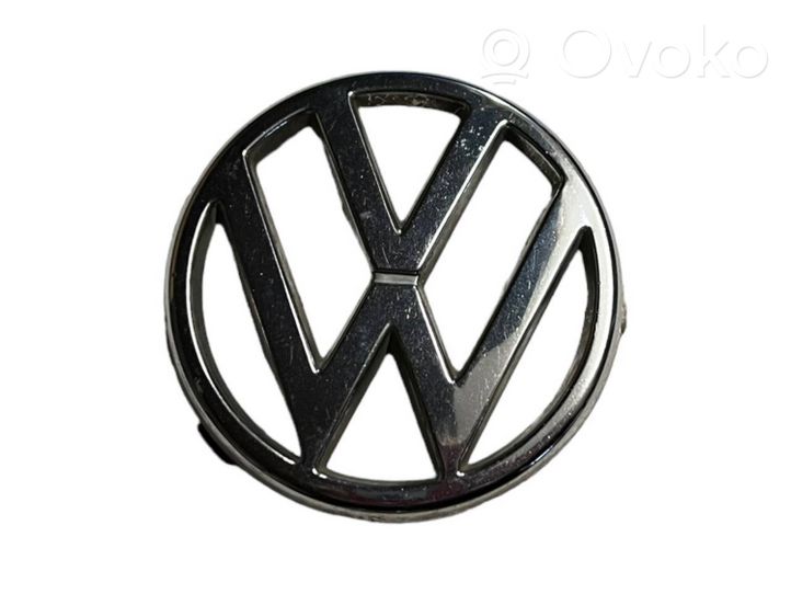 Volkswagen Jetta IV Emblemat / Znaczek 165853601