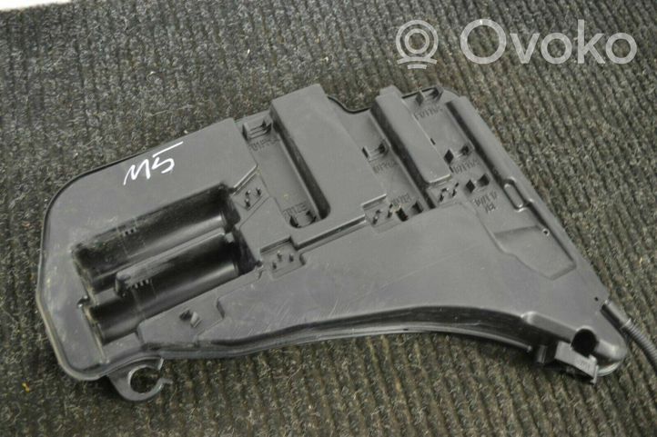 BMW M5 Windshield washer fluid reservoir/tank 7269664