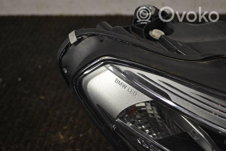 BMW X3 G01 Lampa przednia 8496819