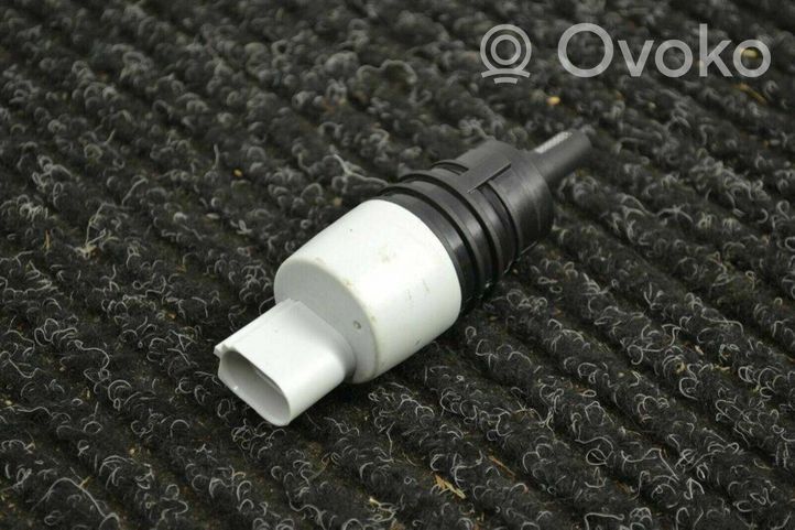 BMW 6 G32 Gran Turismo Pompe de lave-glace de pare-brise 7298309