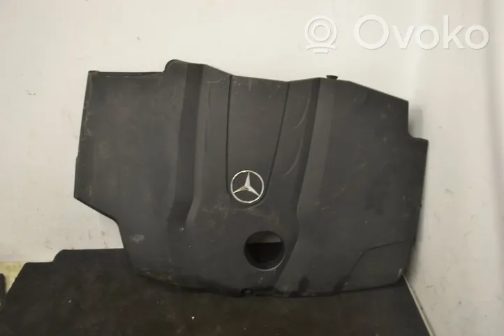 Mercedes-Benz C W205 Variklio dangtis (apdaila) a6510108512