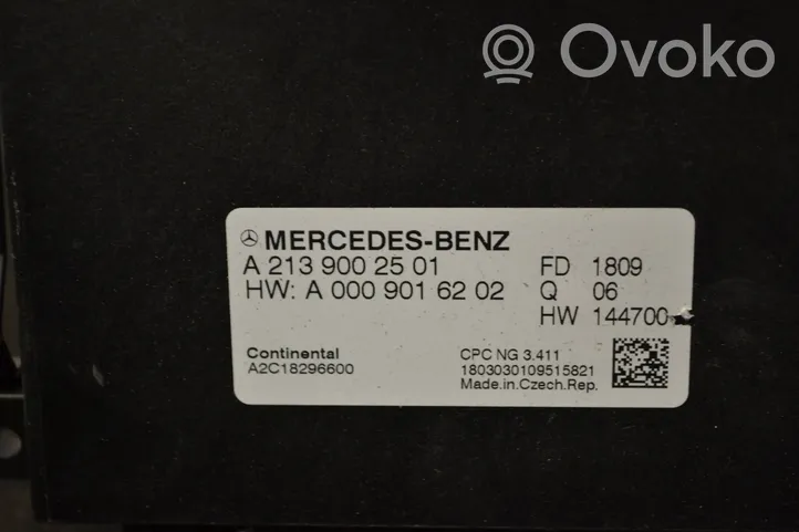 Mercedes-Benz E W213 Vaihdelaatikon ohjainlaite/moduuli a2139002501