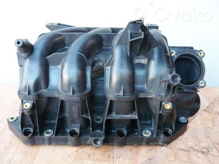 Volkswagen Bora Kolektorius įsiurbimo 036129711DR