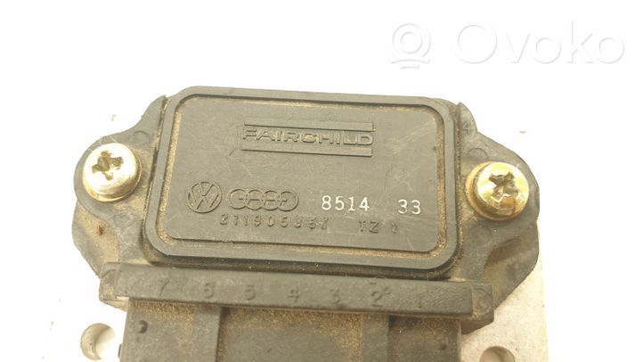 Audi 80 90 B2 Sytytyksen vahvistimen ohjainlaite 211905351