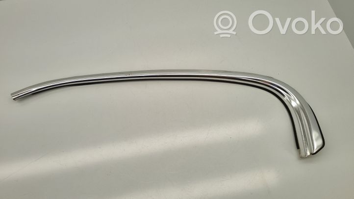 BMW 5 E34 Garniture vitre latérale arrière 
