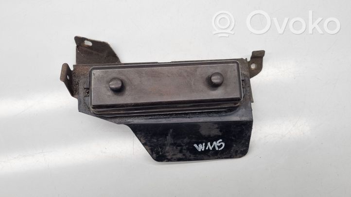 Mercedes-Benz COMPAKT W115 Módulo de fusible 0005452445