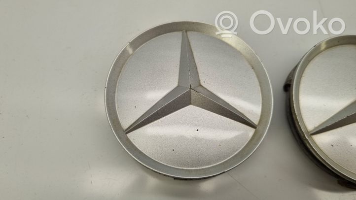 Mercedes-Benz 190 W201 Tapacubos original de rueda 2014010225