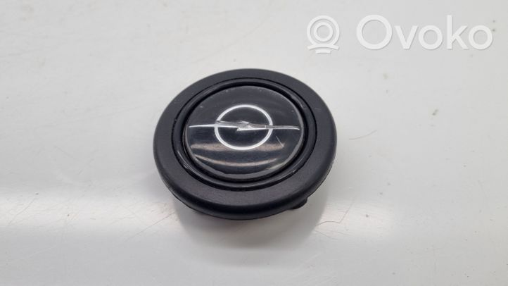 Opel Calibra Ohjauspyörän turvatyynyn kansi 