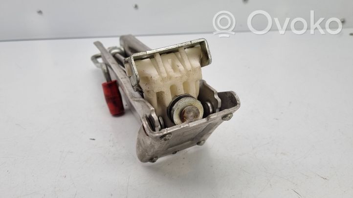 Audi A4 S4 B5 8D Cric di sollevamento 8E0011031