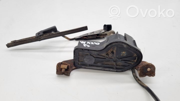 Mercedes-Benz S W126 Headlight wiper motor 1268200442