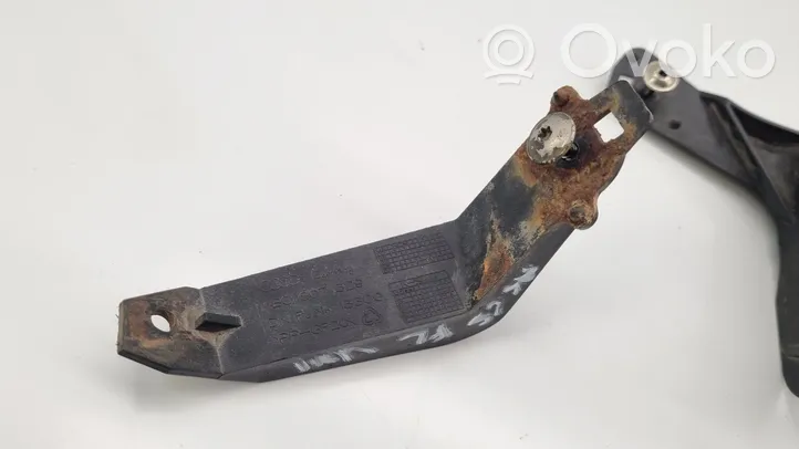 Audi A6 S6 C5 4B Support de pare-chocs arrière 4B0807329