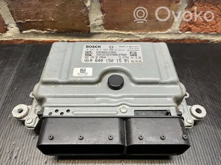 Mercedes-Benz A W169 Unité de commande, module ECU de moteur A6401501591