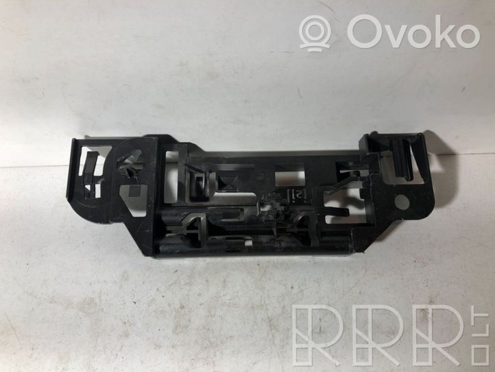 Peugeot 5008 Boîte à outils 9824003180