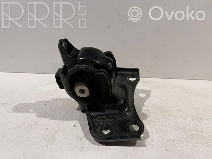 Lexus CT 200H Engine mount bracket 