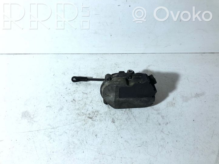 Audi A4 S4 B7 8E 8H Attuatore/motore della valvola del collettore di aspirazione 059129086