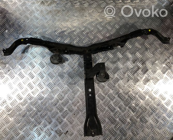 Toyota RAV 4 (XA40) Staffa del pannello di supporto del radiatore parte superiore 8652020300