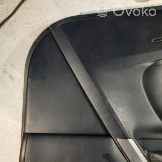 Toyota RAV 4 (XA40) Etuoven verhoilu 67611X1B21