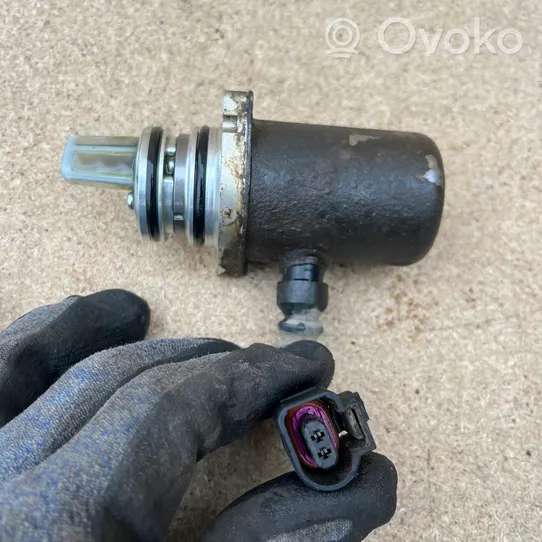 Volvo XC90 Rear differential haldex oil pump 