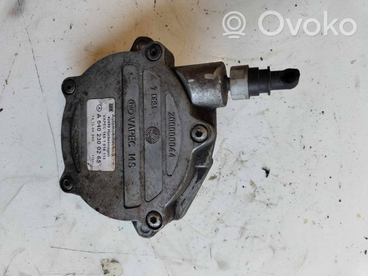 Mercedes-Benz A W169 Alipainepumppu A6402300265