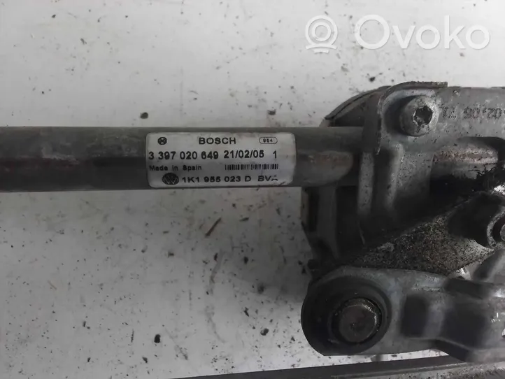 Volkswagen Golf V Mechanizm i silniczek wycieraczek szyby przedniej / czołowej 1K1955023D