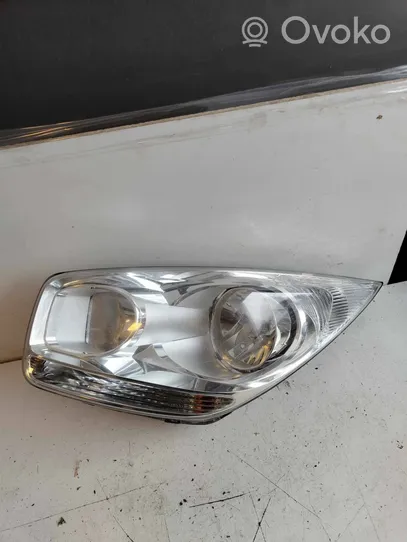 KIA Venga Lampa przednia 1P92101000