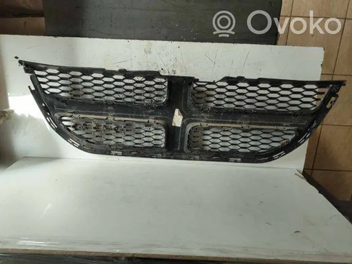 Dodge Grand Caravan Atrapa chłodnicy / Grill 8100689AG