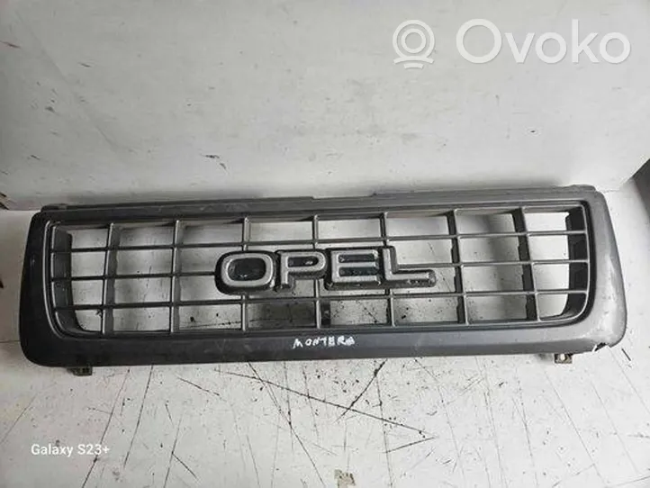 Opel Monterey Maskownica / Grill / Atrapa górna chłodnicy 