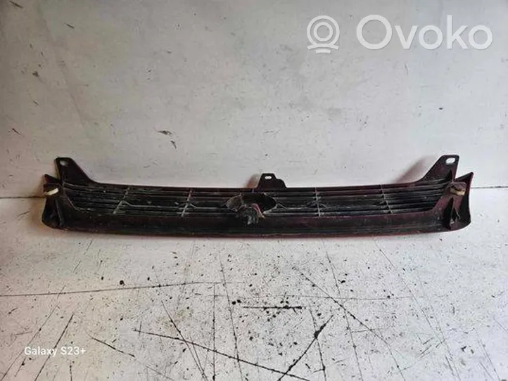 Toyota Carina T190 Grille calandre supérieure de pare-chocs avant 5310105010