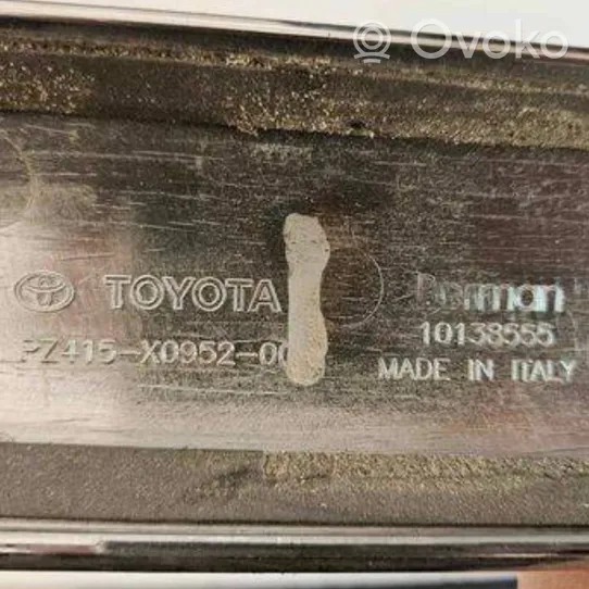 Toyota RAV 4 (XA30) Orurowanie zderzaka przedniego SUV'a PZ415X095200