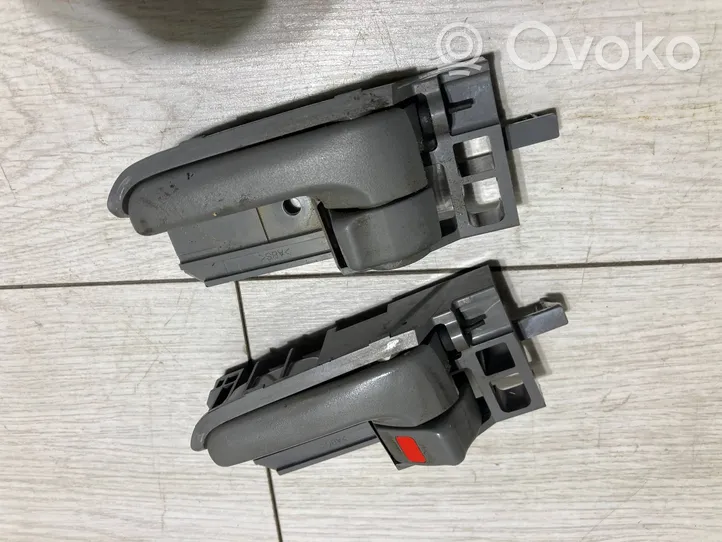 Toyota Hilux (AN10, AN20, AN30) Maniglia interna per portiera posteriore 6927412050