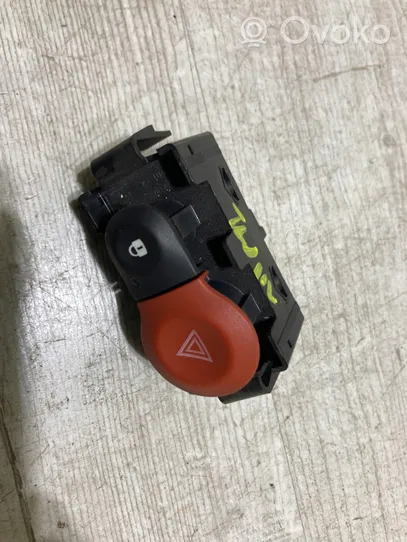 Renault Twingo III Hazard light switch 252103766R