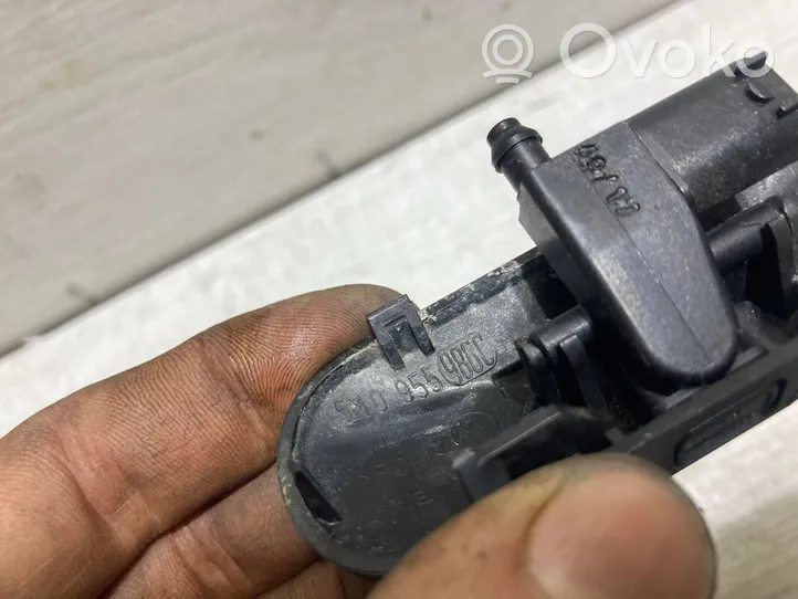 Volkswagen Beetle A5 Windshield washer spray nozzle 5M0955986C