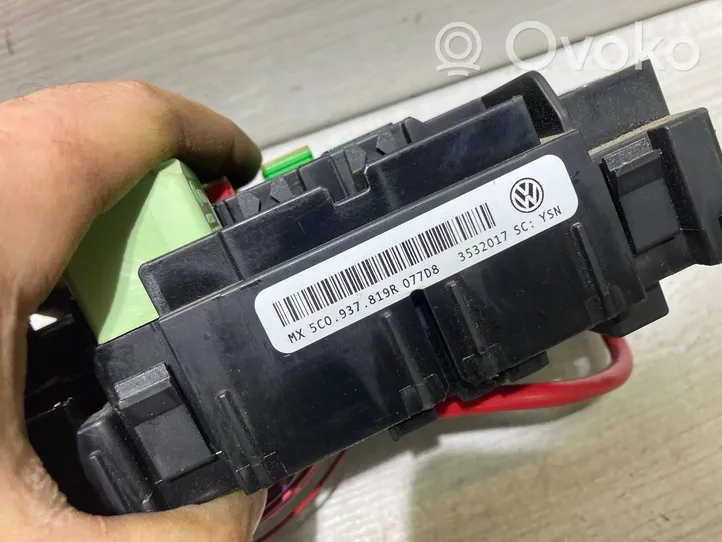 Volkswagen Beetle A5 Module de fusibles 5C0937819R