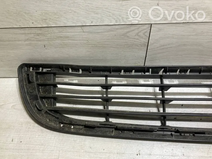 Citroen Berlingo Kratka dolna zderzaka przedniego 9677603677