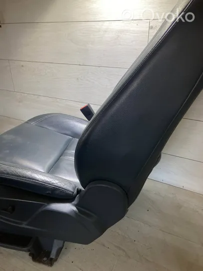 Ford C-MAX II Front driver seat 