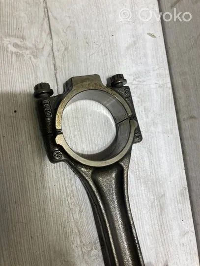 Skoda Octavia Mk3 (5E) Piston avec bielle 