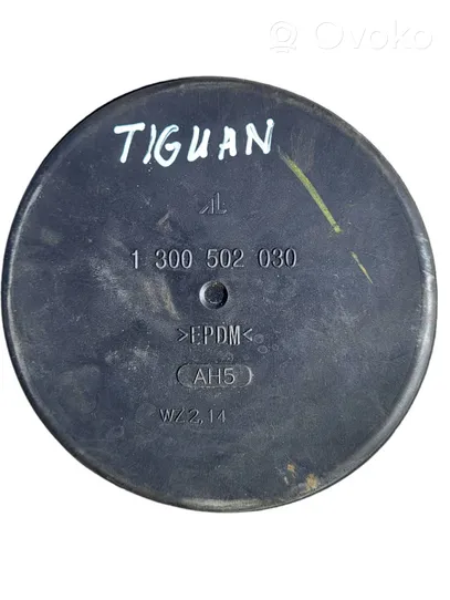 Volkswagen Tiguan Headlight/headlamp dust cover 1300502030