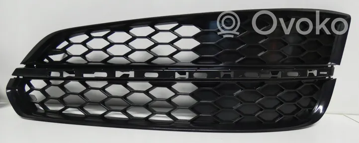 Audi A8 S8 D4 4H Front fog light trim/grill 4H0807679R