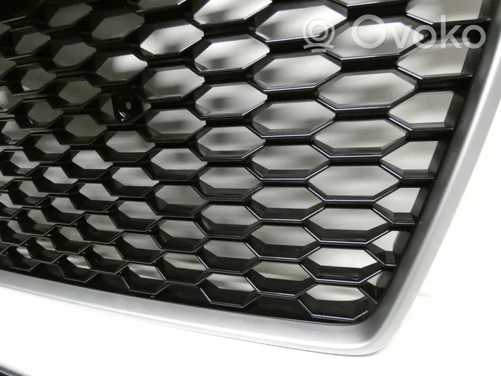 Audi A6 C7 Grille calandre supérieure de pare-chocs avant 4G0853653N