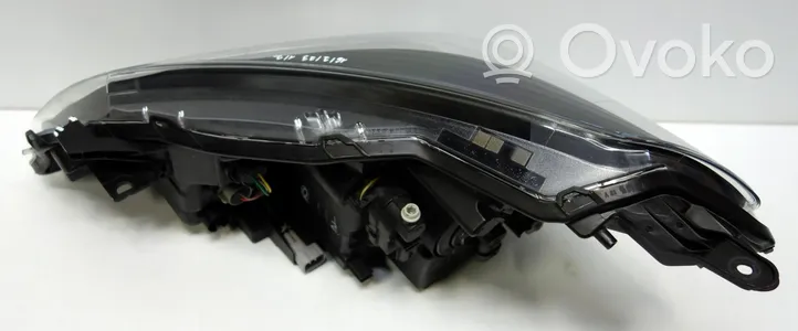 Toyota Yaris Lampy przednie / Komplet 789674541